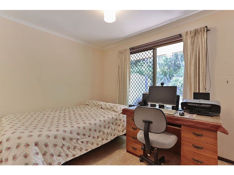 21 Amos Crescent, Mount Lofty QLD 4350