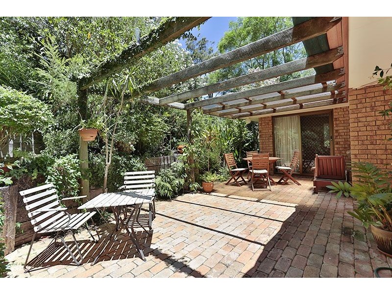 21 Amos Crescent, Mount Lofty QLD 4350