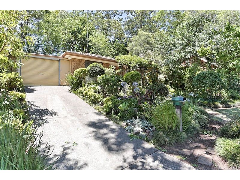 21 Amos Crescent, Mount Lofty QLD 4350