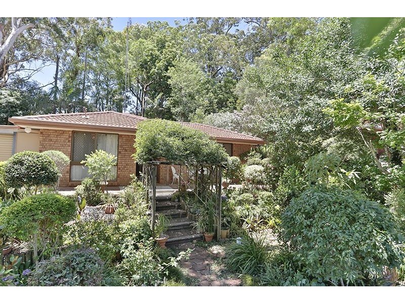 21 Amos Crescent, Mount Lofty QLD 4350