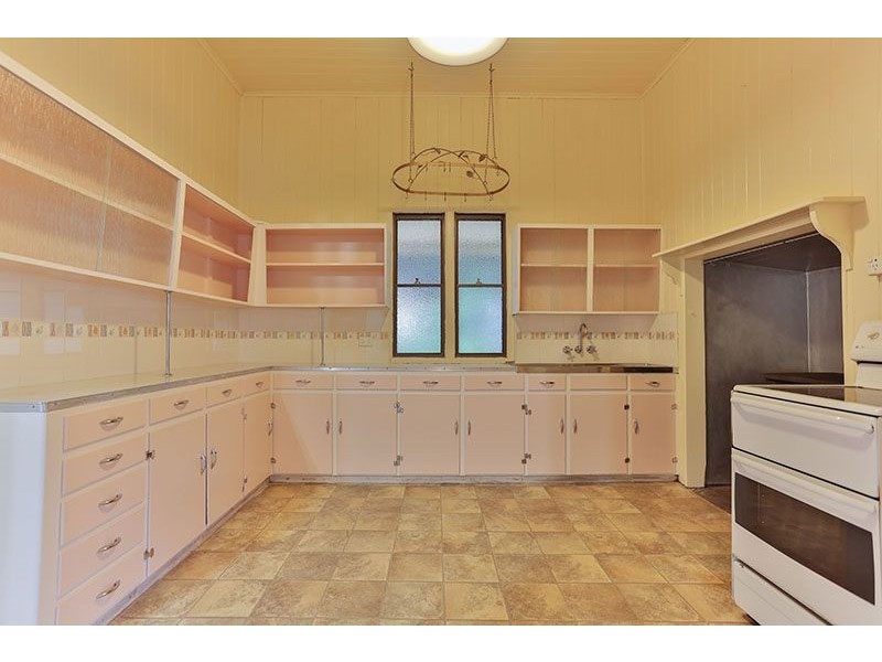 5 Polo Street, Newtown QLD 4350