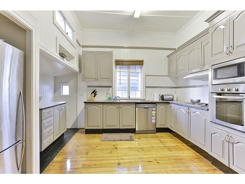 42 Cumming Street, North Toowoomba QLD 4350