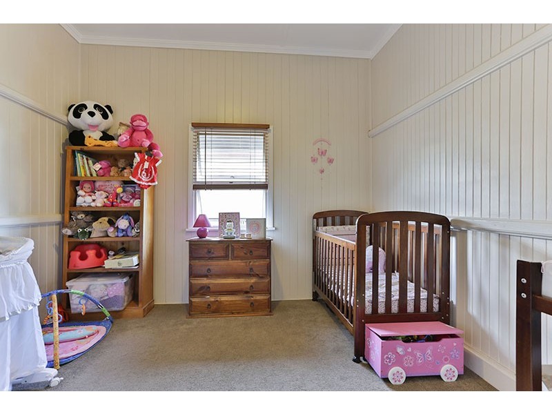 42 Cumming Street, North Toowoomba QLD 4350