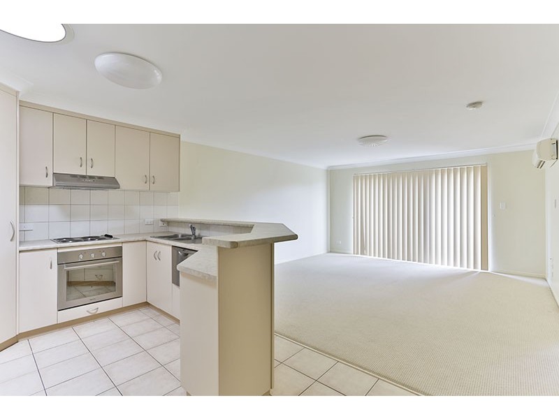 Unit 2/364 Bridge Street, Wilsonton QLD 4350
