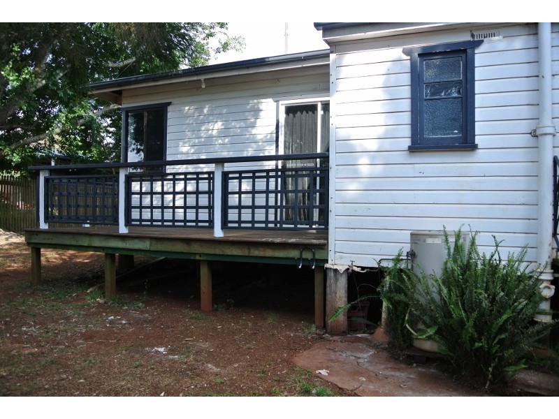 3 Waverley Street, North Toowoomba QLD 4350