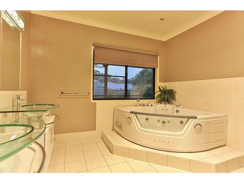 7 Berghofer Drive, Highfields QLD 4352