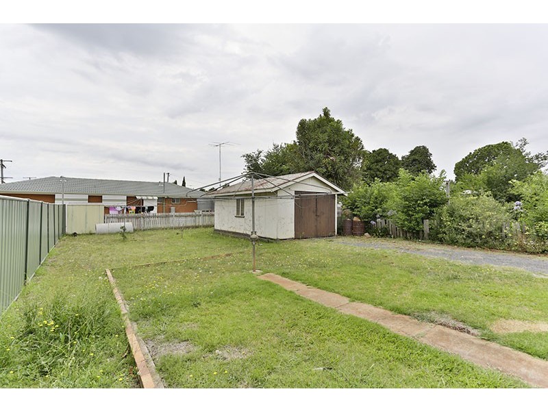 34 Cay Street, Newtown QLD 4350