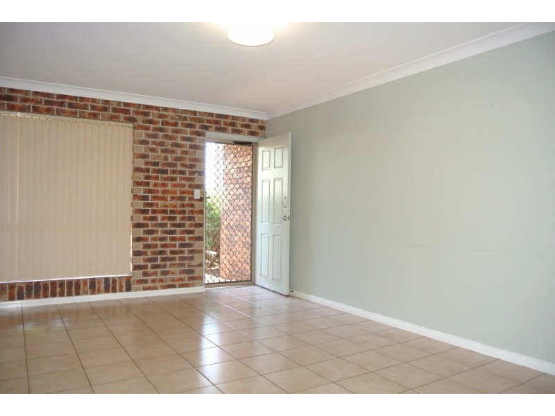 3/7 Phyllis Street, Harristown QLD 4350