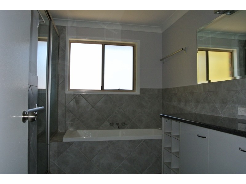 3/7 Phyllis Street, Harristown QLD 4350