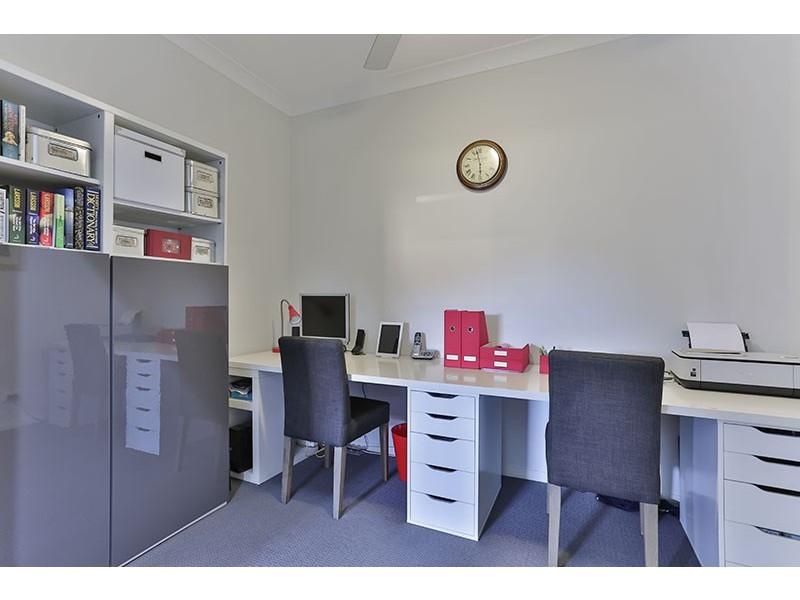 24 Kalimna Drive, Highfields QLD 4352