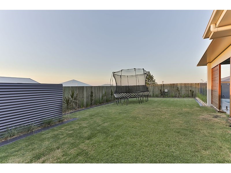 24 Kalimna Drive, Highfields QLD 4352