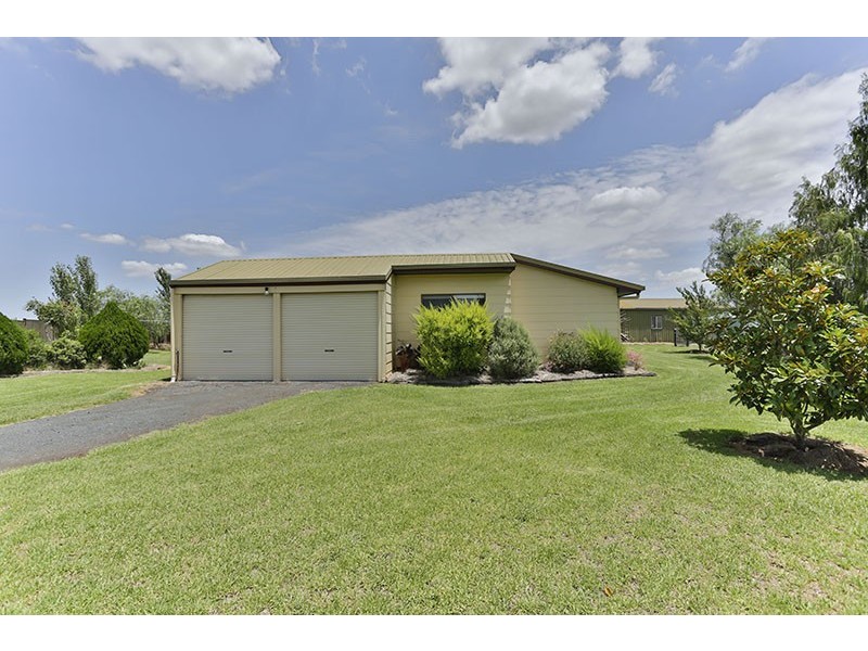 509 Wyreema-Cambooya Rd, Cambooya QLD 4358