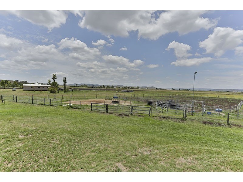 509 Wyreema-Cambooya Rd, Cambooya QLD 4358