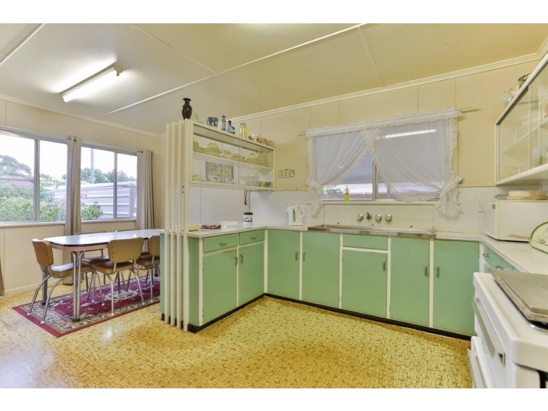 7 Wilfred Street, Harristown QLD 4350