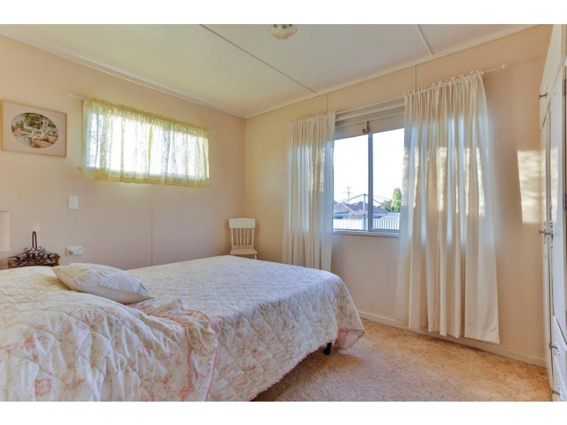 7 Wilfred Street, Harristown QLD 4350
