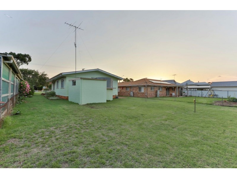 7 Wilfred Street, Harristown QLD 4350