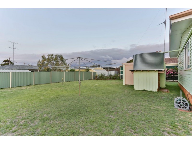 7 Wilfred Street, Harristown QLD 4350