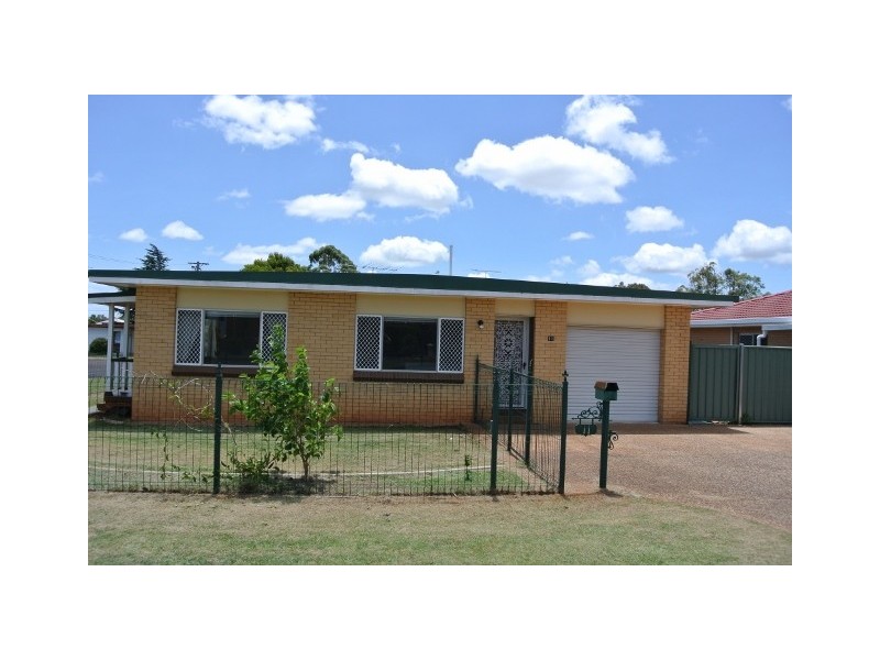 11 Matthews Street, Harristown QLD 4350