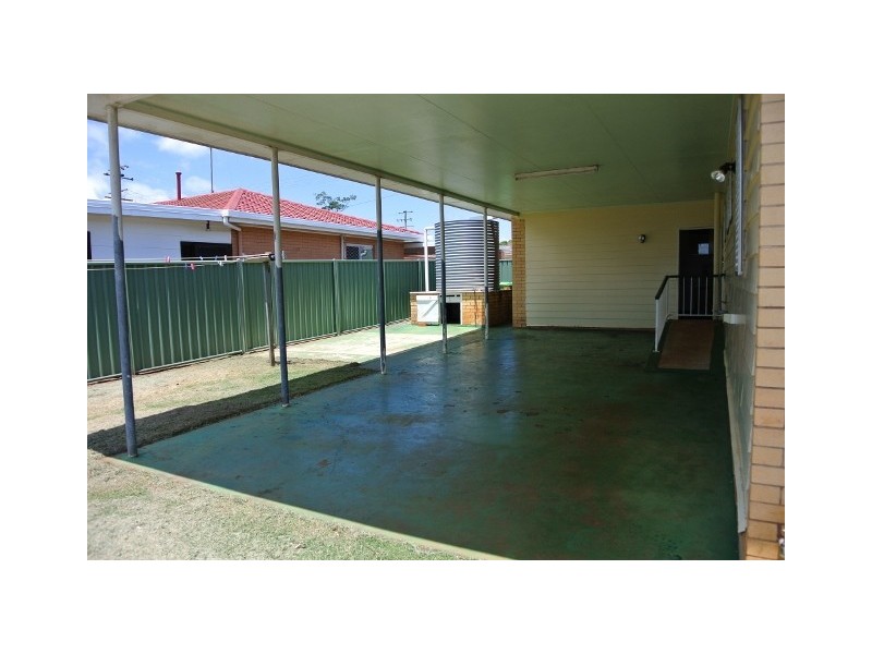 11 Matthews Street, Harristown QLD 4350