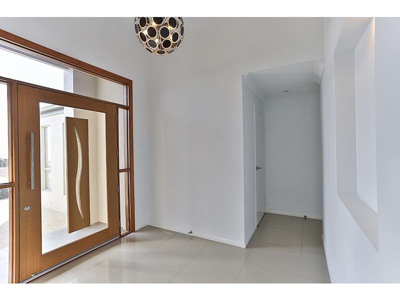 18 Wigan Avenue, Highfields QLD 4352