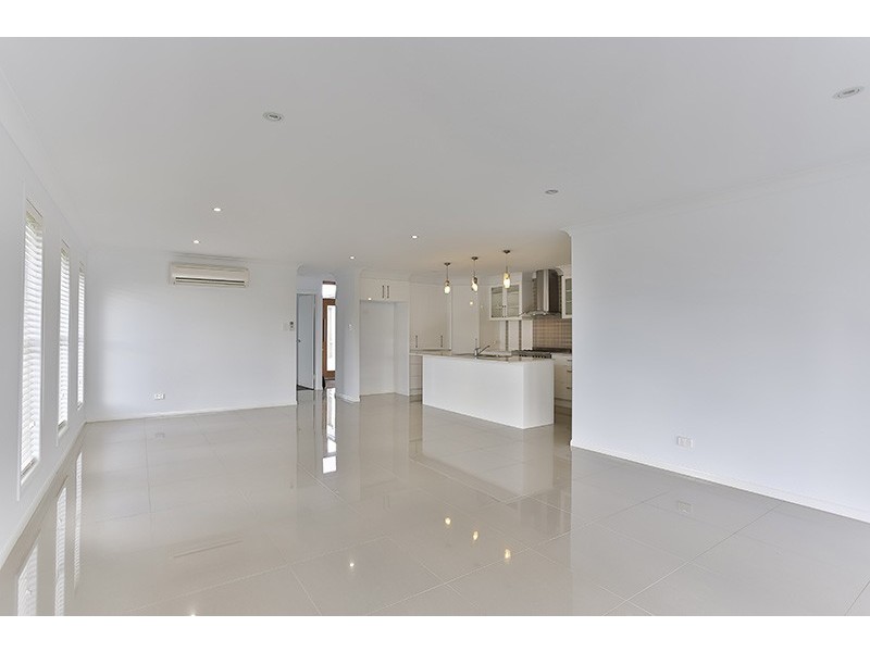 18 Wigan Avenue, Highfields QLD 4352