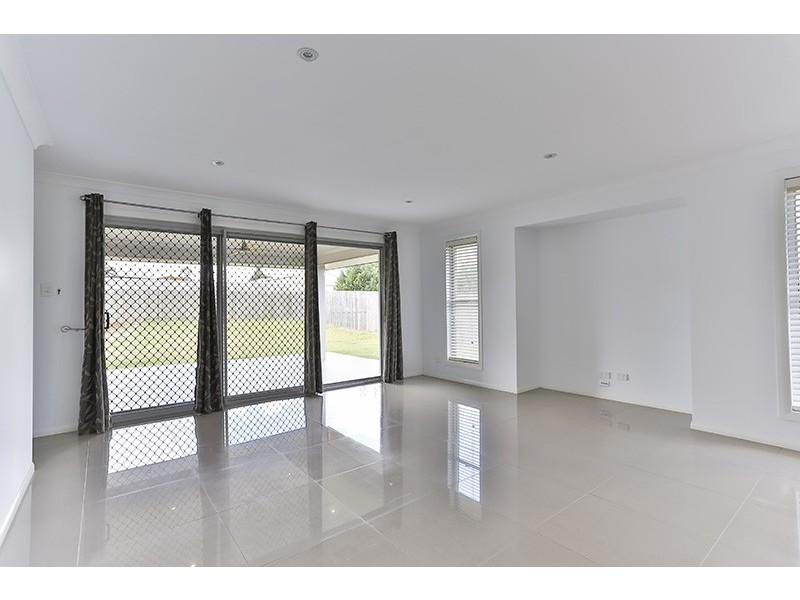 18 Wigan Avenue, Highfields QLD 4352