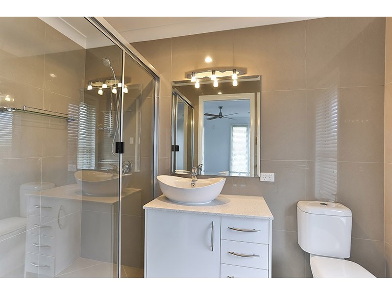 18 Wigan Avenue, Highfields QLD 4352