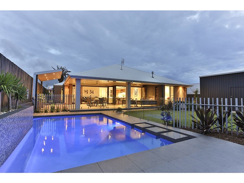 6 Goshawk Drive, Highfields QLD 4352