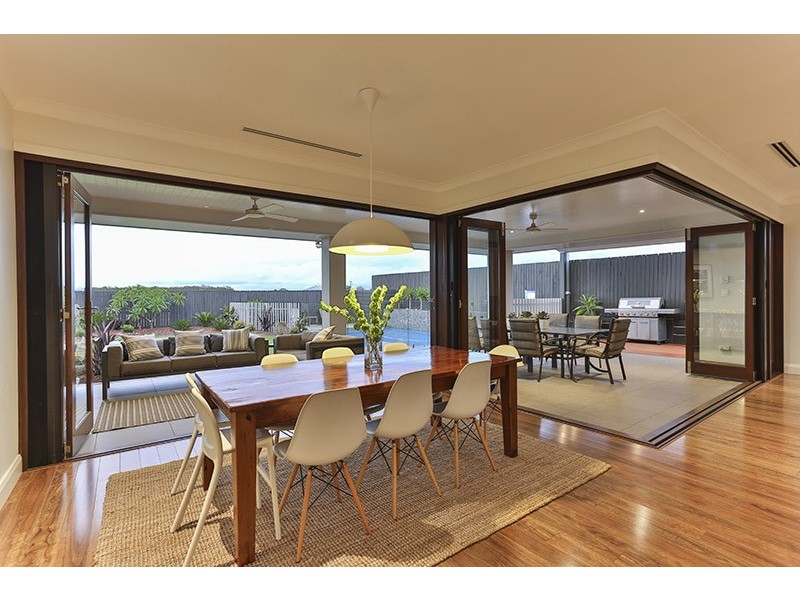 6 Goshawk Drive, Highfields QLD 4352