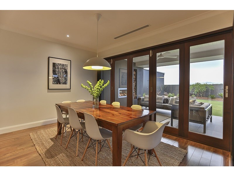 6 Goshawk Drive, Highfields QLD 4352