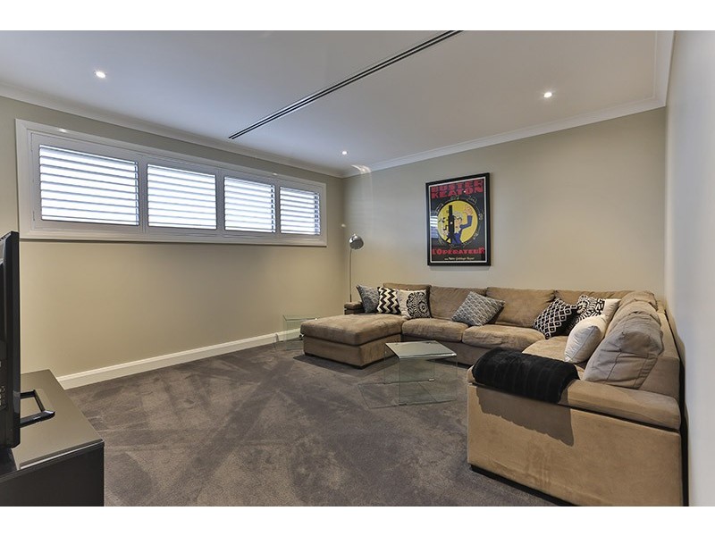 6 Goshawk Drive, Highfields QLD 4352