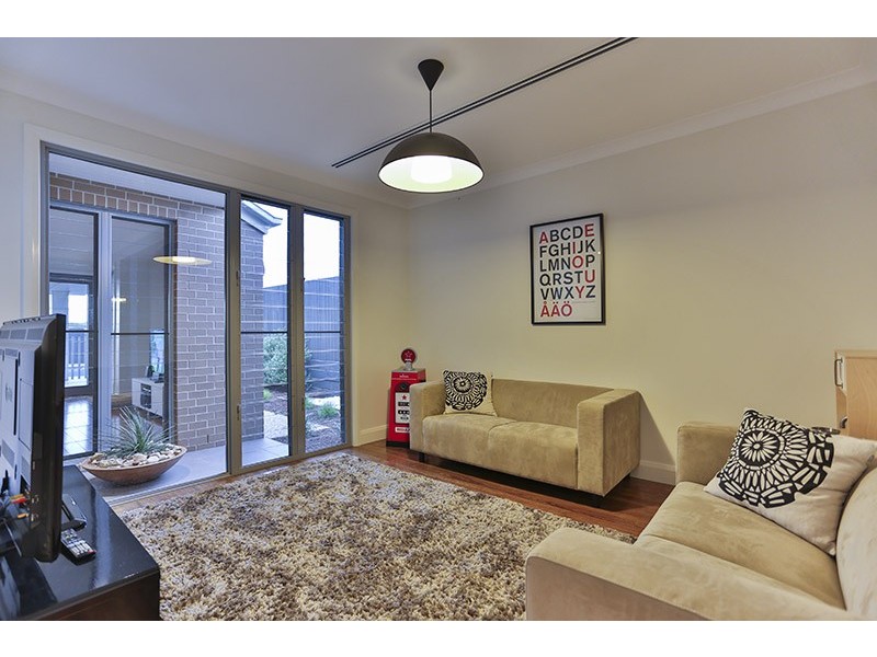 6 Goshawk Drive, Highfields QLD 4352