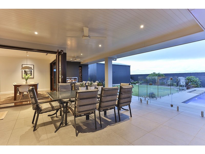 6 Goshawk Drive, Highfields QLD 4352