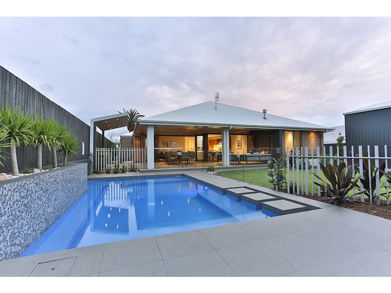 6 Goshawk Drive, Highfields QLD 4352