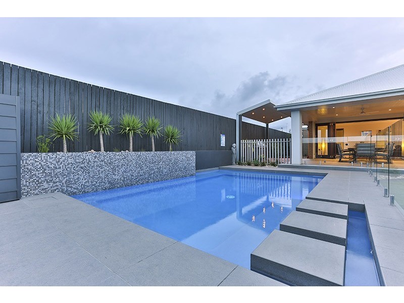 6 Goshawk Drive, Highfields QLD 4352