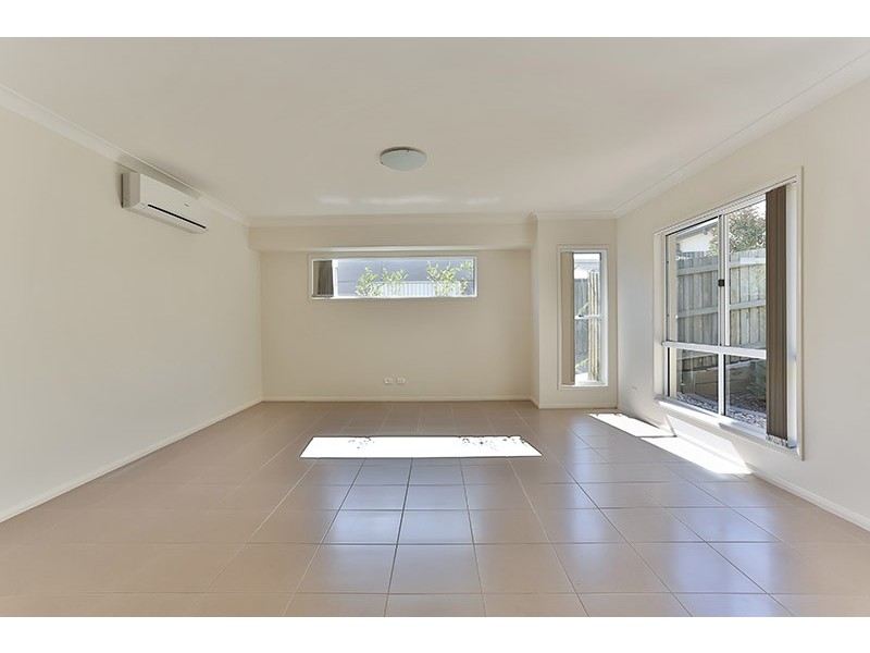 1/1 Barry Street, Mount Lofty QLD 4350