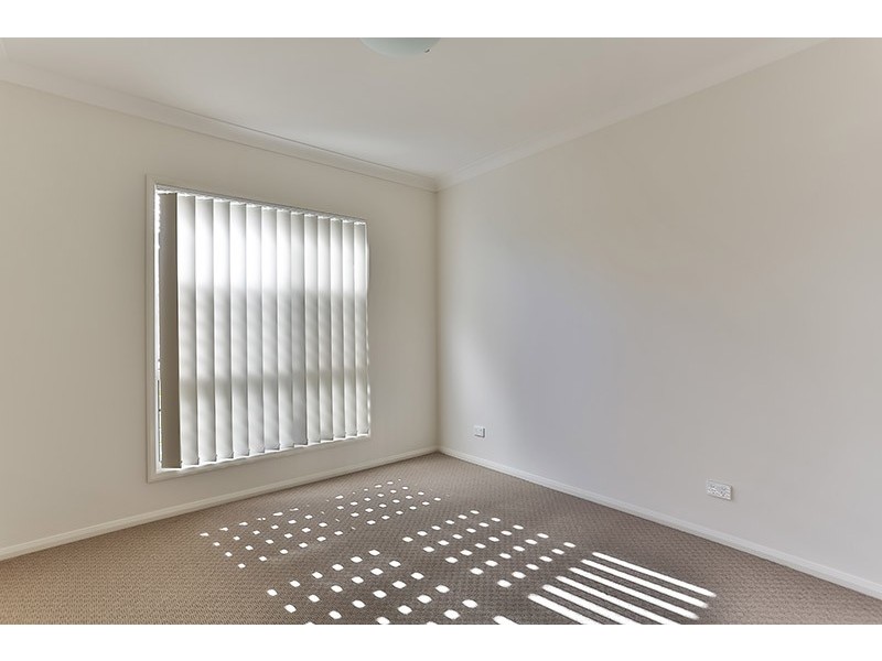 1/1 Barry Street, Mount Lofty QLD 4350