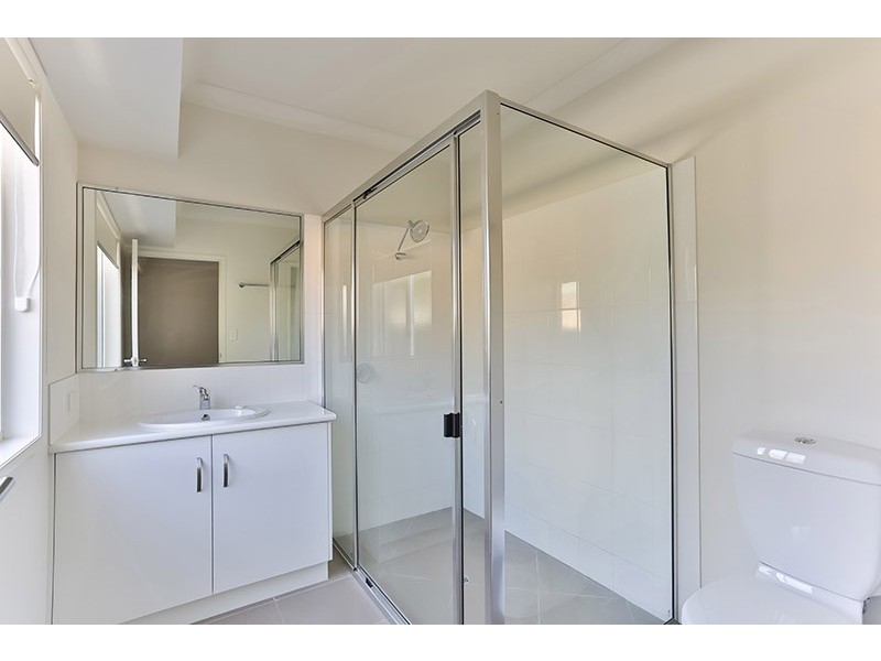 1/1 Barry Street, Mount Lofty QLD 4350