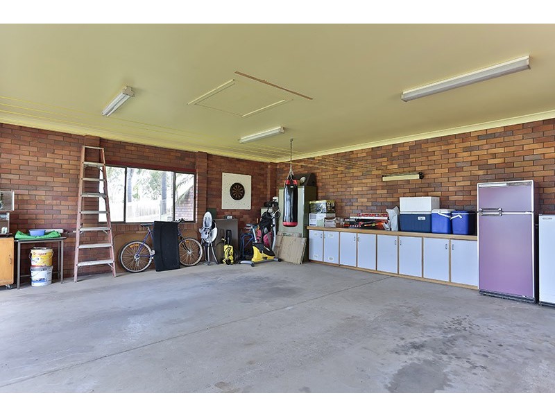 8 Coverdale Crescent, Cotswold Hills QLD 4350