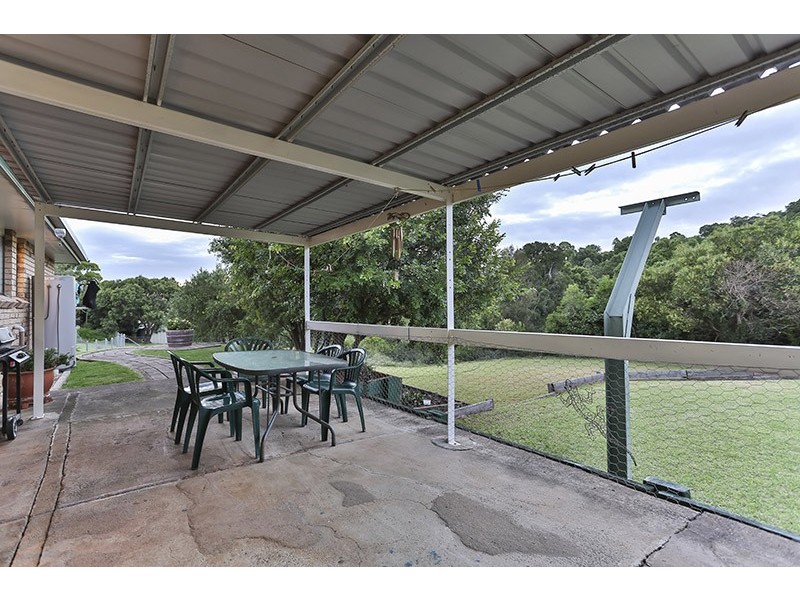 9 Redlands Drive, Gowrie Junction QLD 4352