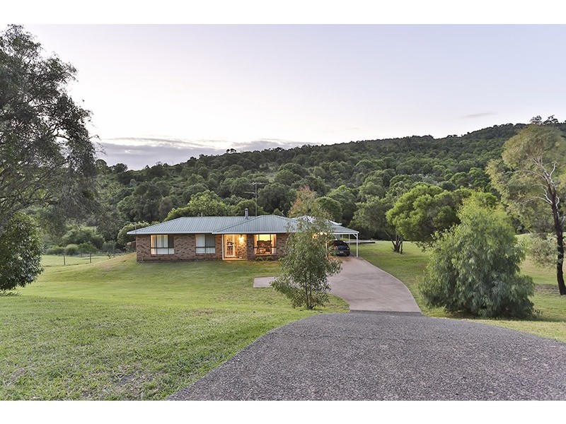 9 Redlands Drive, Gowrie Junction QLD 4352