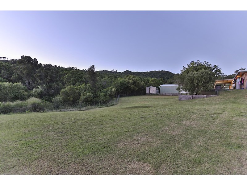 9 Redlands Drive, Gowrie Junction QLD 4352