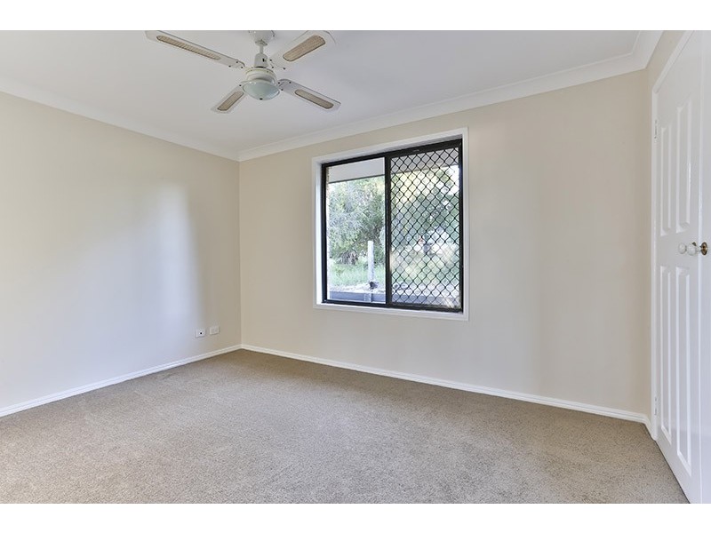 18 William Street, Meringandan West QLD 4352