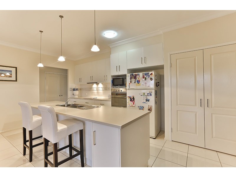 37 Volkers Lane, Mount Rascal QLD 4350