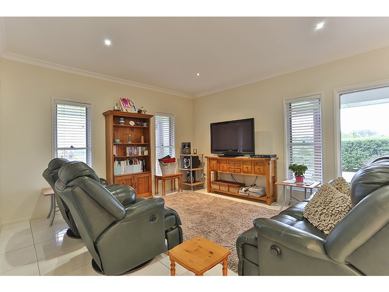 37 Volkers Lane, Mount Rascal QLD 4350