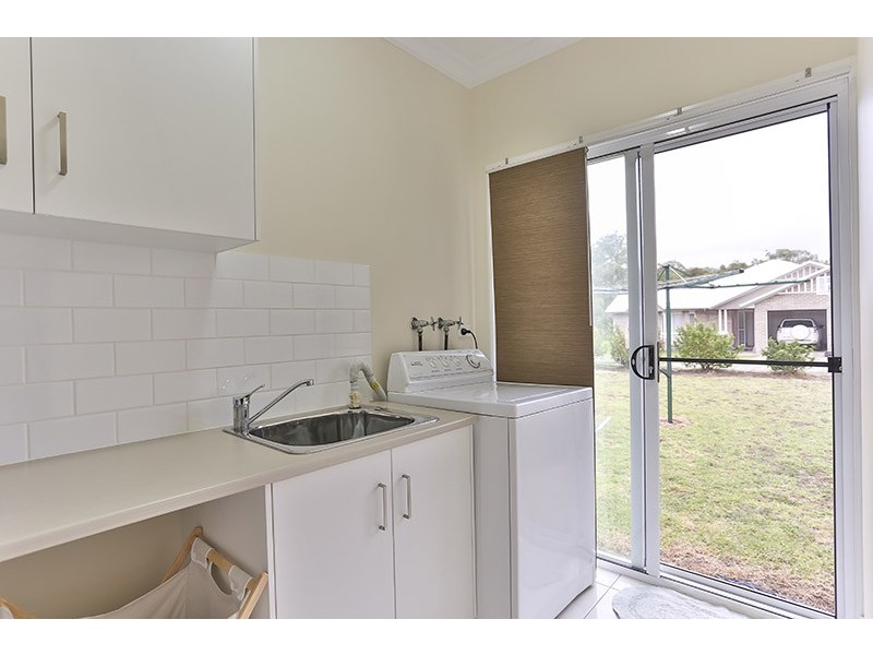 37 Volkers Lane, Mount Rascal QLD 4350