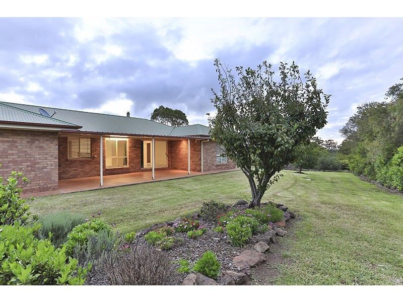 10 Denaid Street, Highfields QLD 4352