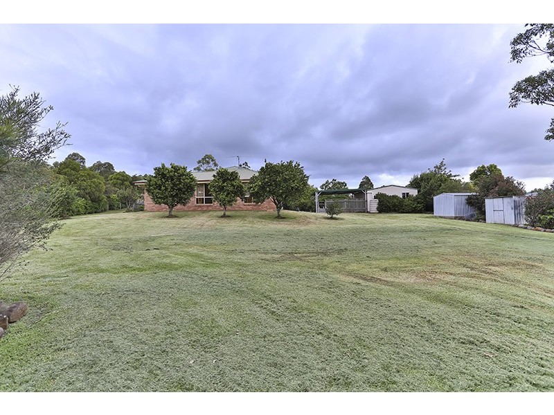 10 Denaid Street, Highfields QLD 4352