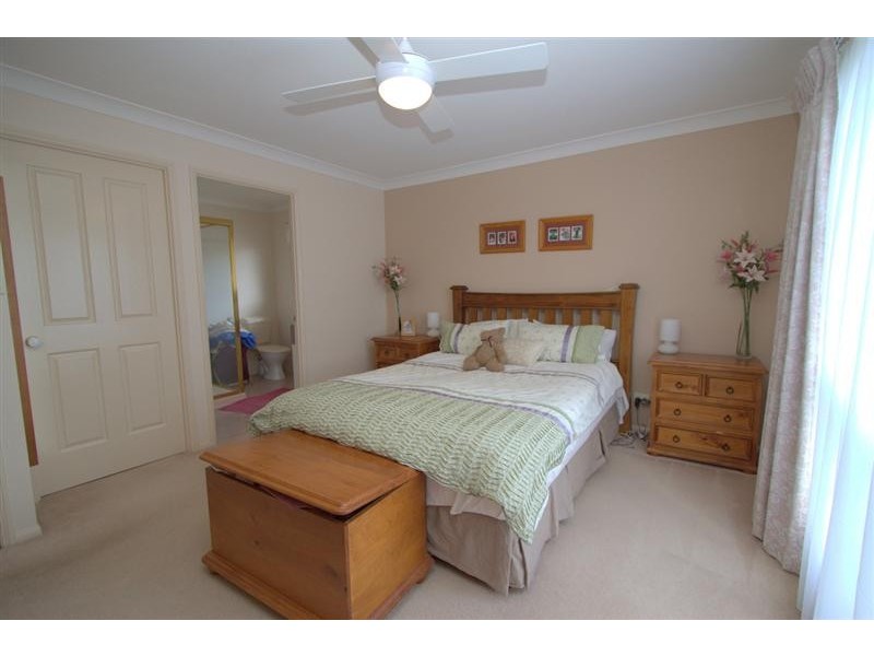 21 Mengel Court, Middle Ridge QLD 4350