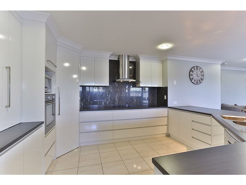 11 Alexander Avenue, Highfields QLD 4352